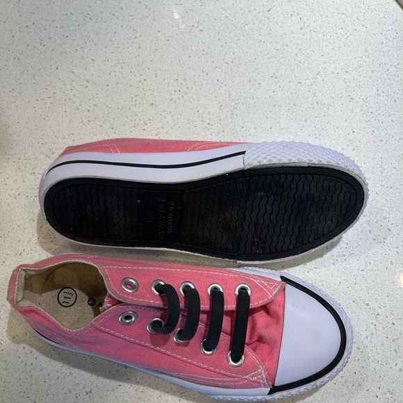 Kids Airwalk pink sneakers, size 11 1/2 - Picture 5 of 7